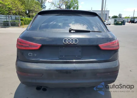 2015 Audi Q3 Premium Plus z USA, uszkodzony, nr VIN WA1BFCFS4FR001197